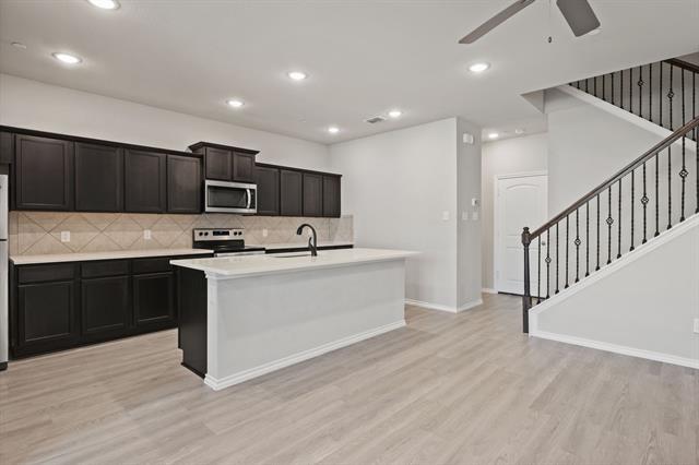 Building Photo - 3500 Brentwood Dr