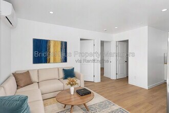 Building Photo - 4656 Santa Monica Ave