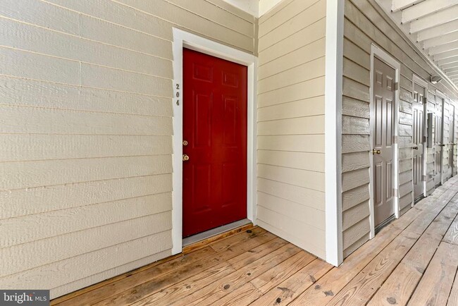 Building Photo - 20991 Timber Ridge Terrace