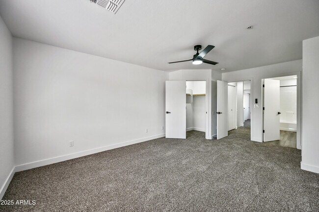 Building Photo - 15679 N 29th St