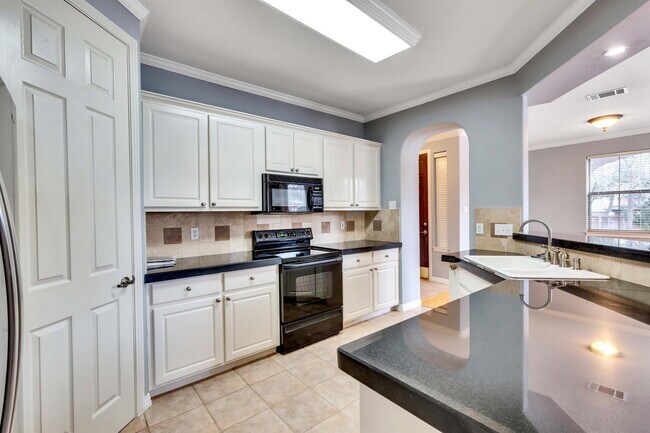 Building Photo - 11603 Ladera Vista Dr