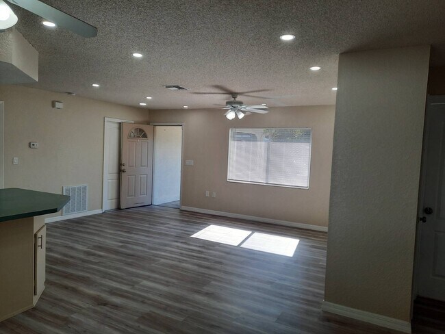 Building Photo - 11239 Blythville Rd