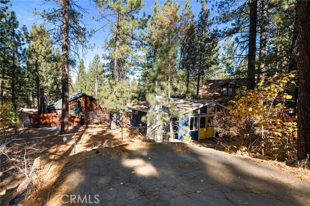 Building Photo - 1141 W Alta Vista Ave