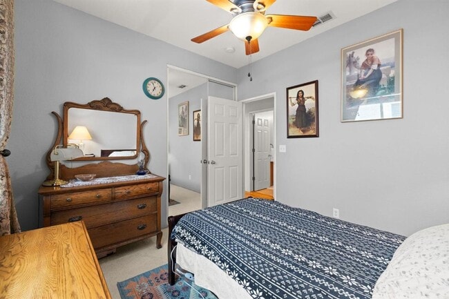 Building Photo - Adorable 3 bedroom 2 bath home