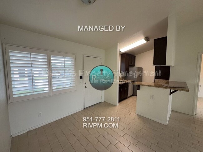 Building Photo - 9505 Arlington Ave