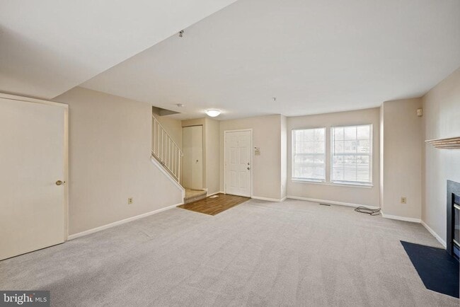 Building Photo - 6702 Mallard Ct