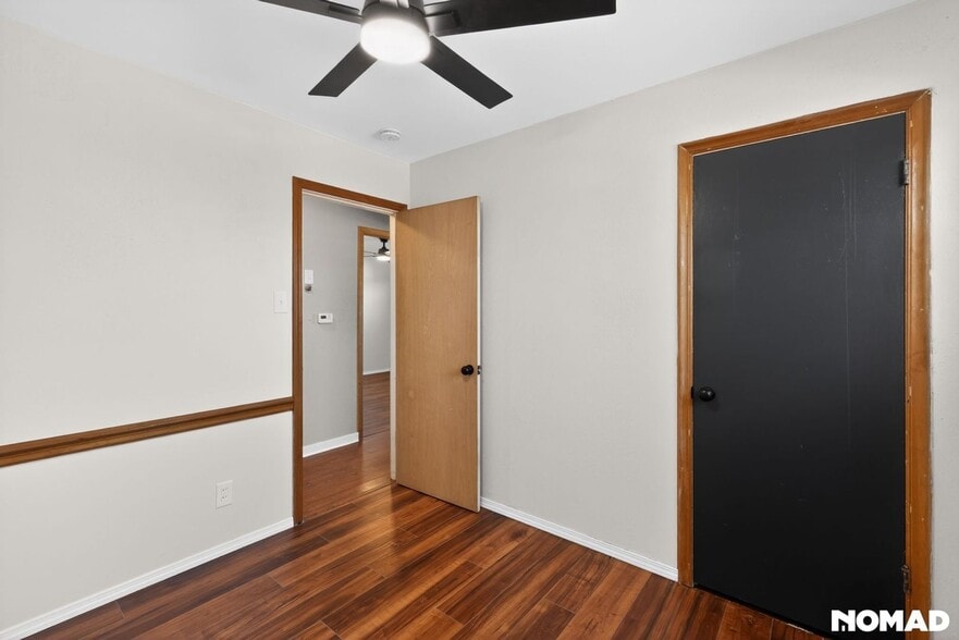 Building Photo - 1550 Moellering Dr