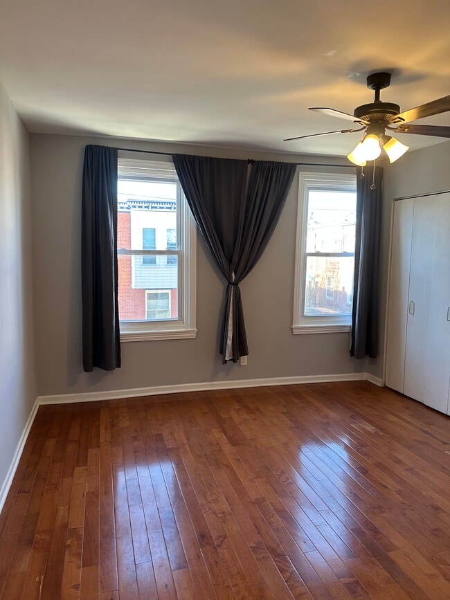 Building Photo - 1413 E Berks St