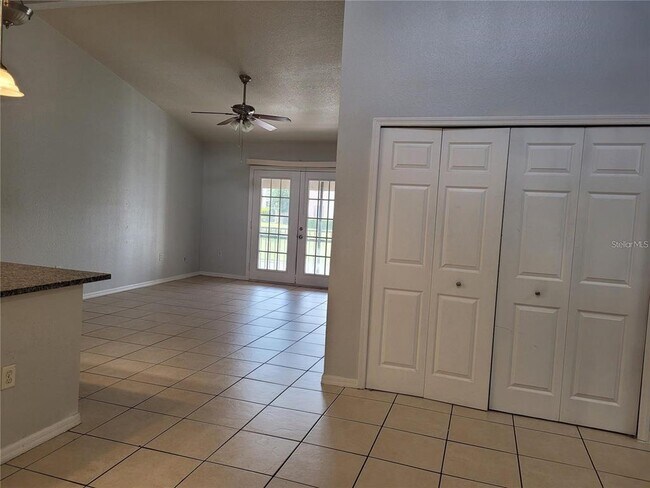 Building Photo - 155 N Pearl Lake Causeway