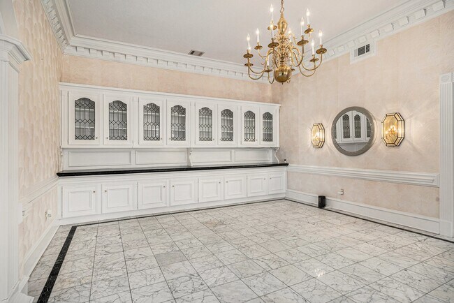 Building Photo - 7415 Naremore Dr