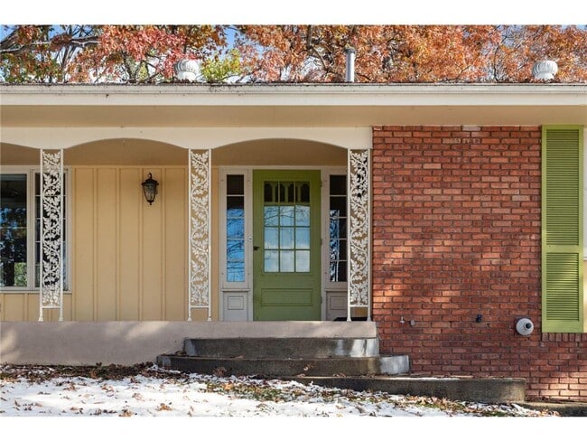 Building Photo - 5207 Doncaster Way