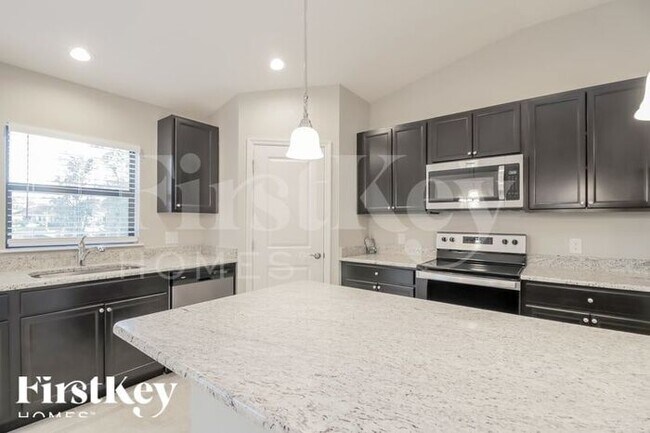 Building Photo - 446 Rayford St