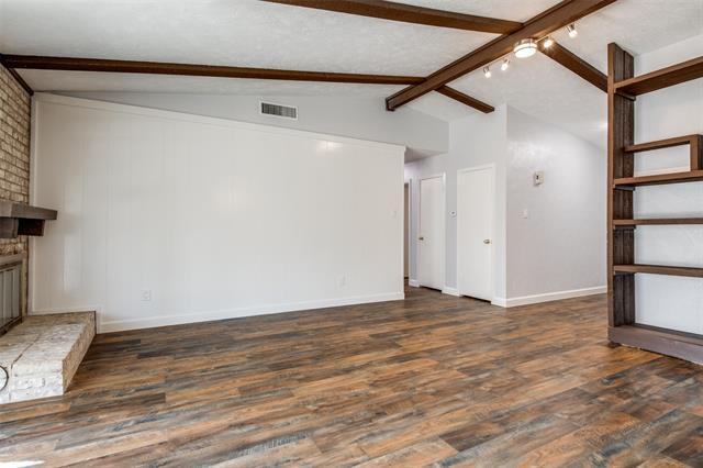 Building Photo - 626 Shadyglen Dr