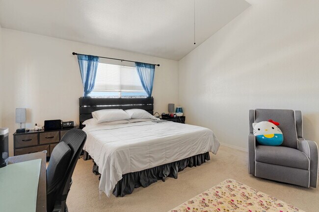 Building Photo - 6994 Ketchum Dr