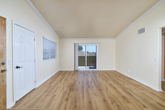 Building Photo - 5022 Los Morros Way