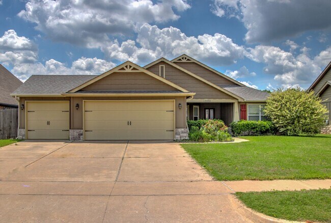 Building Photo - BIXBY SCHOOLS.    Great subdivision with pool and playground.