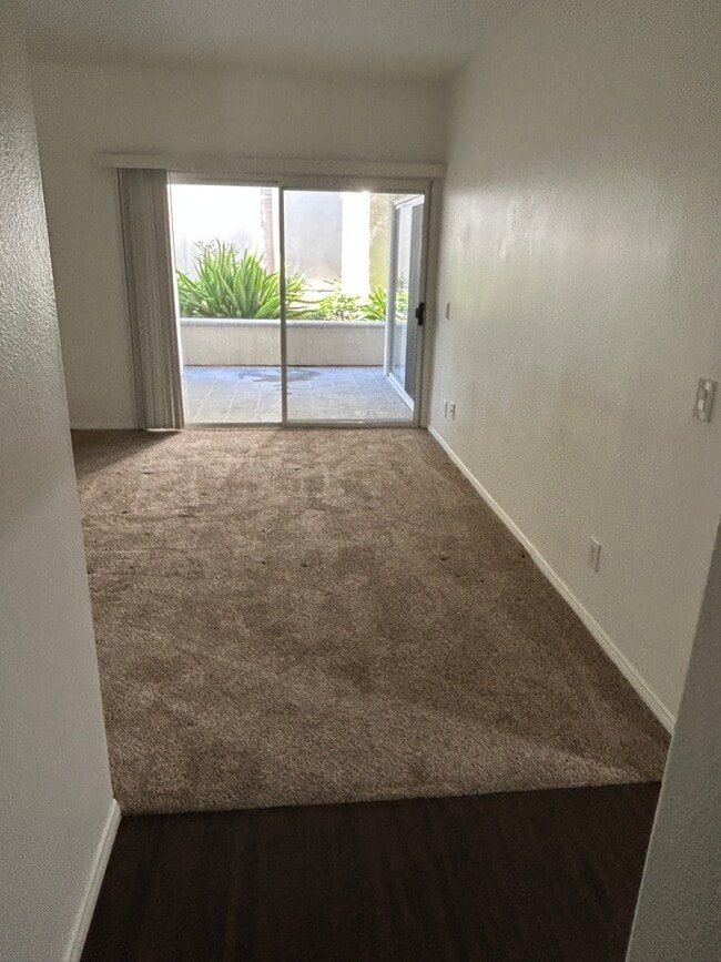 Bedroom - 415 Townsquare Ln