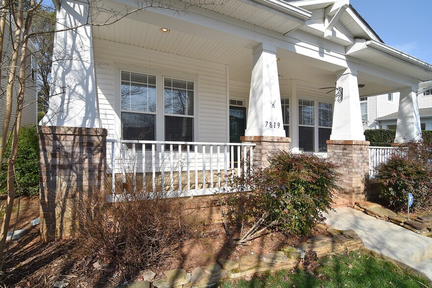 Building Photo - 7819 Chaddsley Dr