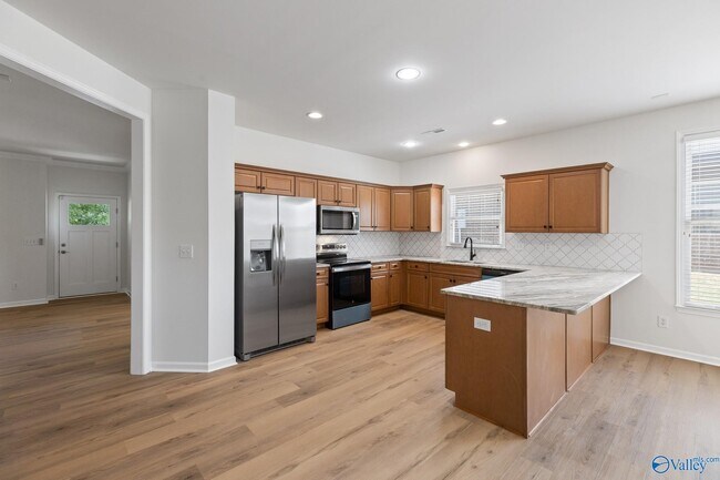 Building Photo - 307 Acorn Grove Ln SW