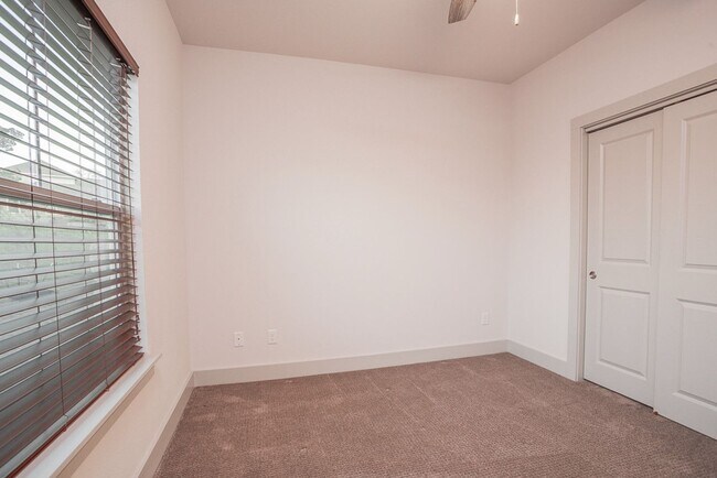 Building Photo - 2017 Local Rebel St