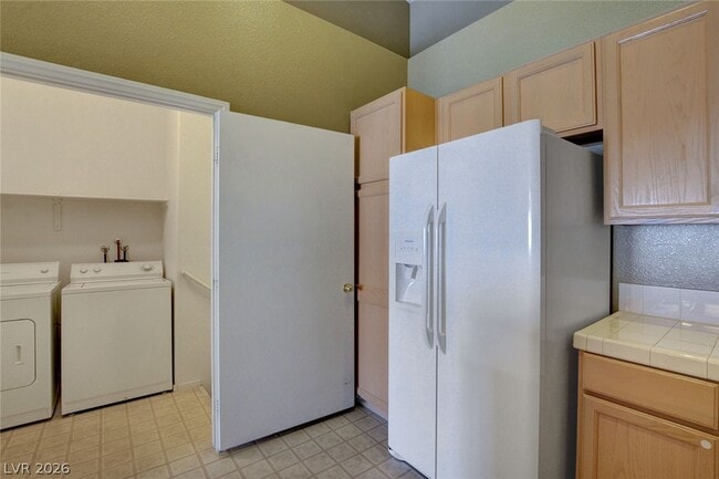 Building Photo - 7450 S Eastern Ave