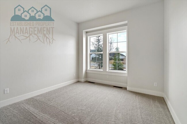 Building Photo - 10642 W Lothbury Dr