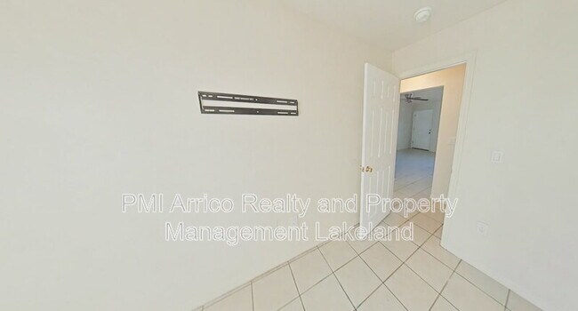 Building Photo - 507 Twin Pines Ln