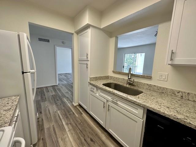 Building Photo - 2333 Bering Dr