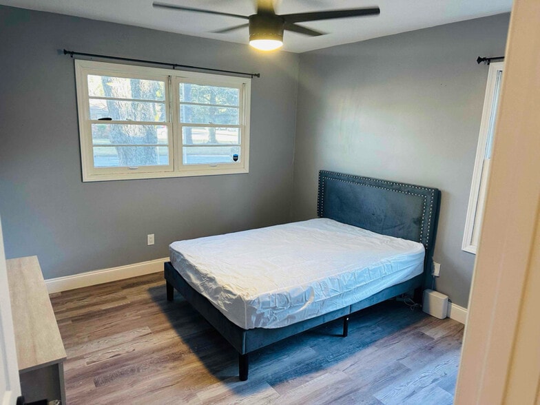 Building Photo - 905 Colquitt Cir