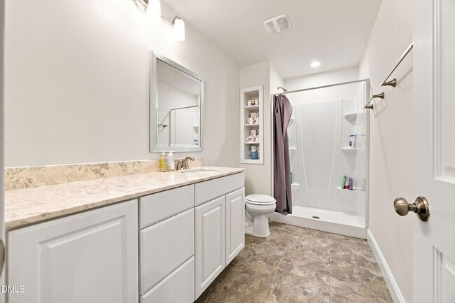 Building Photo - 401 Waverly Hills Dr