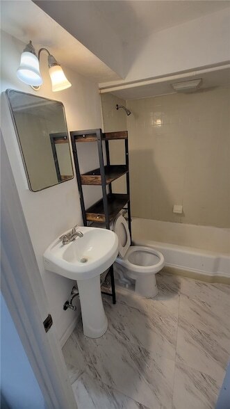 Building Photo - 4461 Highridge St