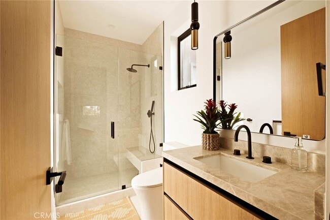 Building Photo - 3962 Alla Rd