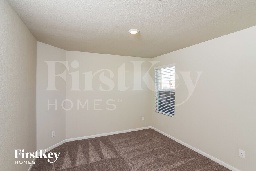 Building Photo - 1803 Morse Way