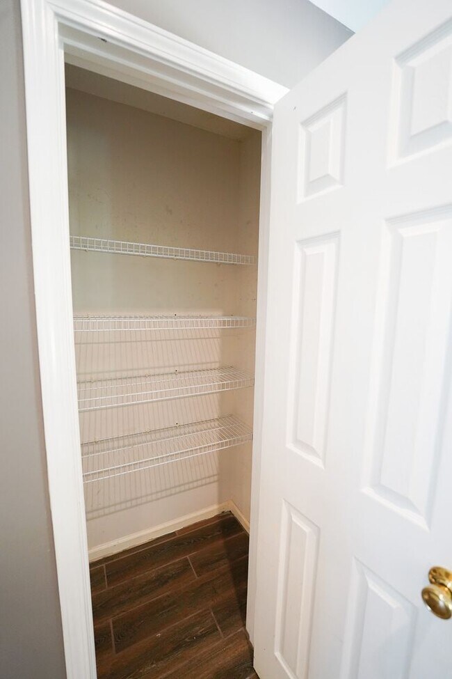 Building Photo - Coming Available!