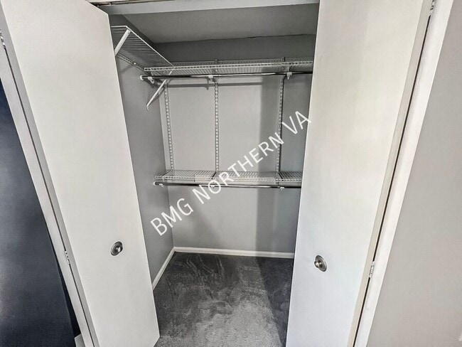 Building Photo - 14416 Black Horse Ct