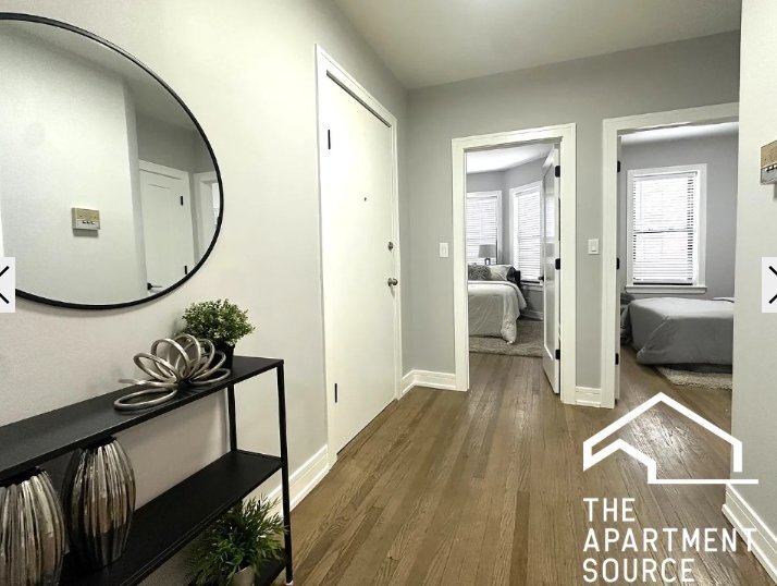 Building Photo - 3840 N Wilton Ave