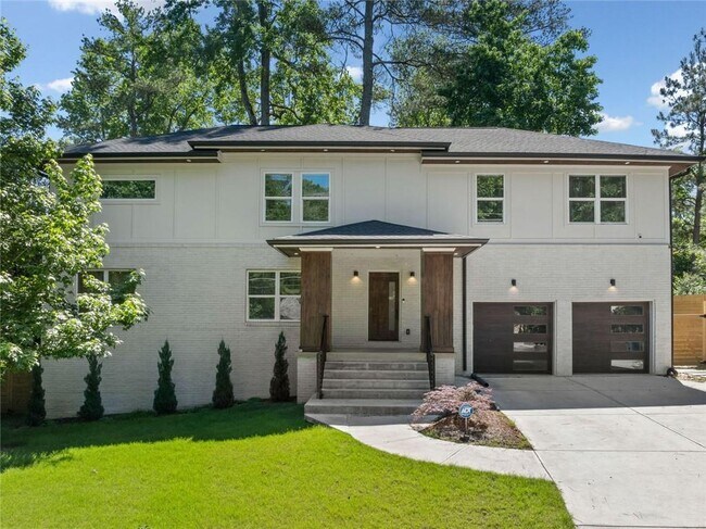 Building Photo - 320 Kelso Dr SW