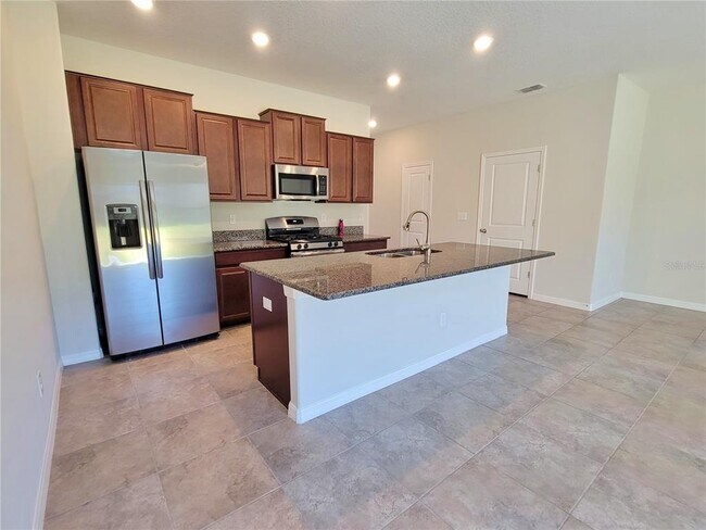 Building Photo - 16922 Red Brick Ln