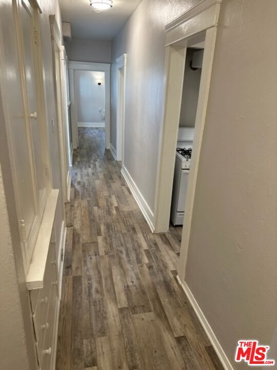 Building Photo - 1025 Locust Ave