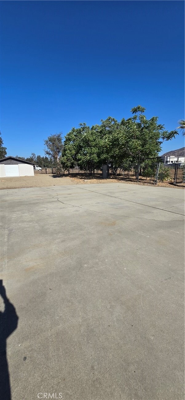 Building Photo - 10815 Citrus Ave