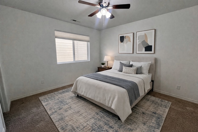 Building Photo - Gorgeous 4 Bedroom Home close to Peterson!