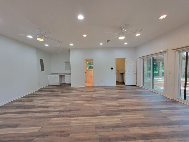 Building Photo - 4 bedroom house for rent on Killearn Estat...