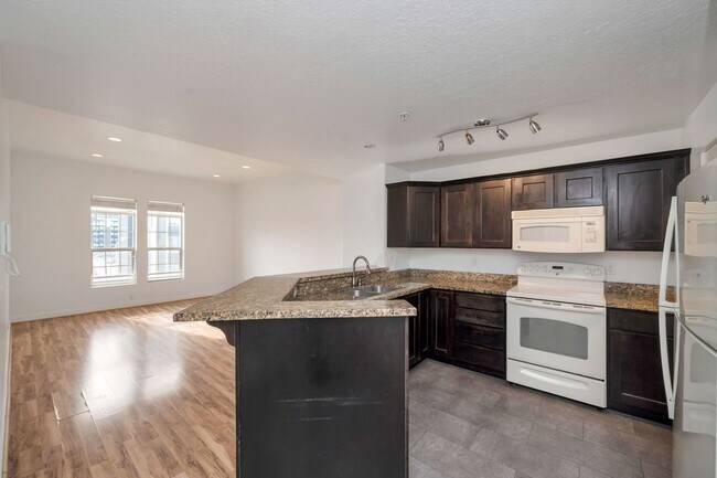 Building Photo - Stunning Midvale Condo in Secure Building w internet