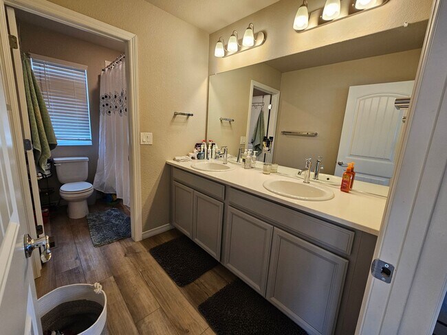 Building Photo - Welcome to this beautiful 3-bedroom, 3-bathroom home located in Lorson Ranch!!