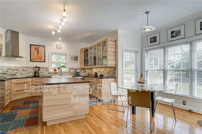 Building Photo - 475 Ashbry Run Dr