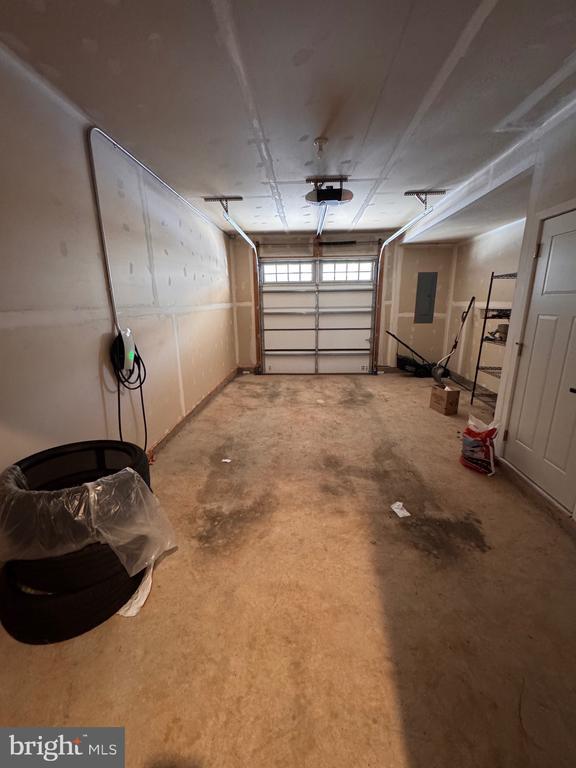 Building Photo - 2618 Velocity Rd