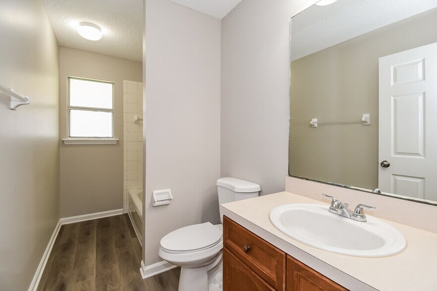 Building Photo - 1311 Yellow Jacket Ct