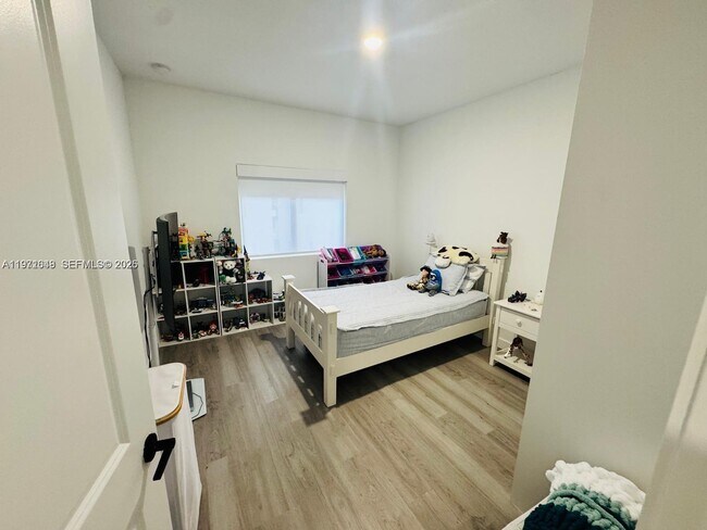 Building Photo - 1312 NW 3rd St