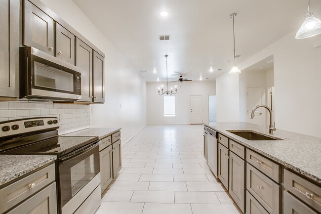 Building Photo - 1804 Corpus Ave