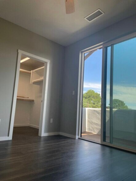 Building Photo - 840 Tijeras Ave NW